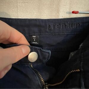 Gap 1969 premium navy jeans women’s size 4